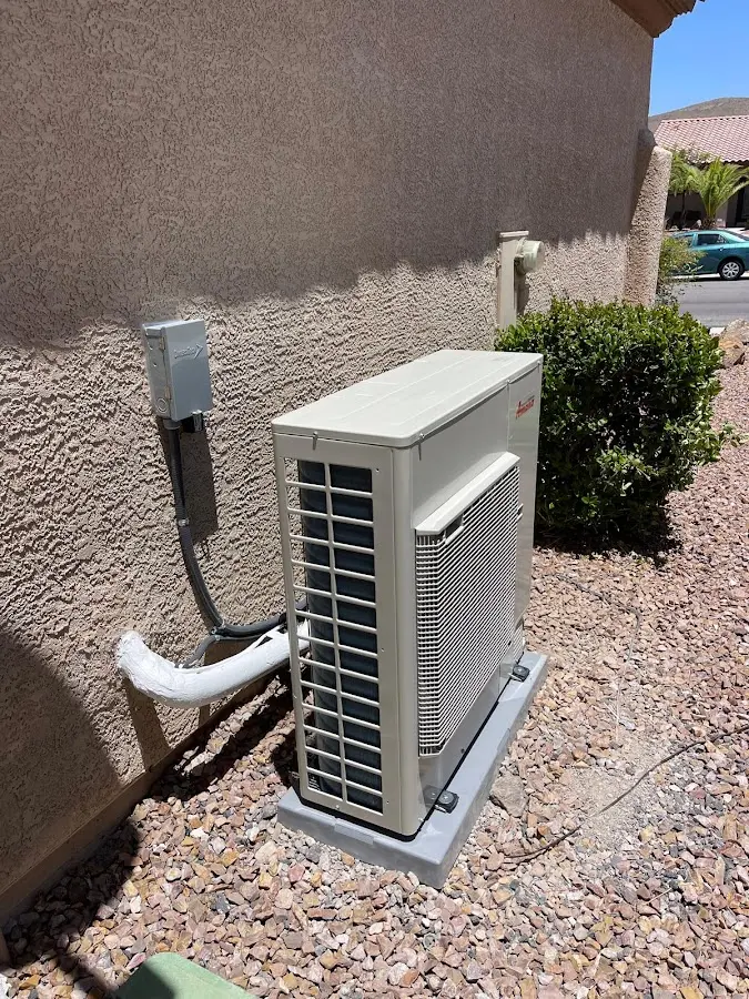 Residential air conditioning condenser unit in Boca Raton